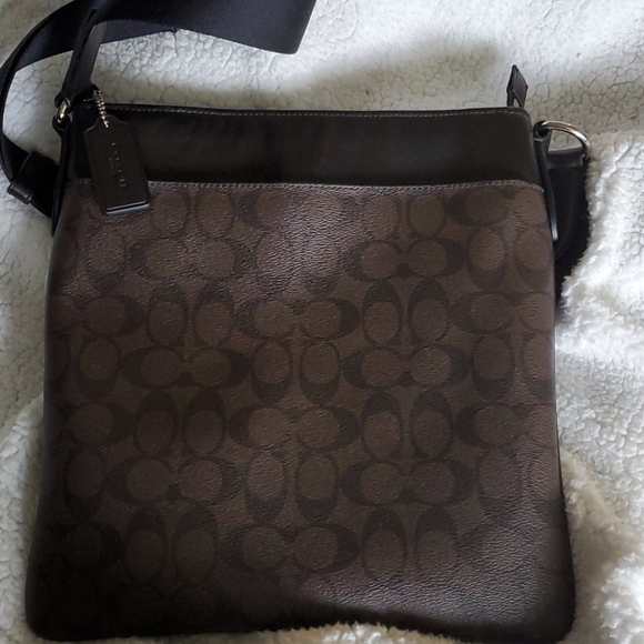 Coach shoulder bag - Picture 2 of 2